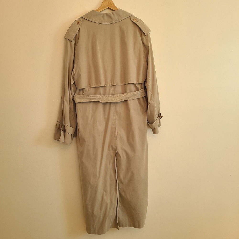 Burberry Beige Trench Coat with Classic Nova Check Lining - Picture 6 of 8